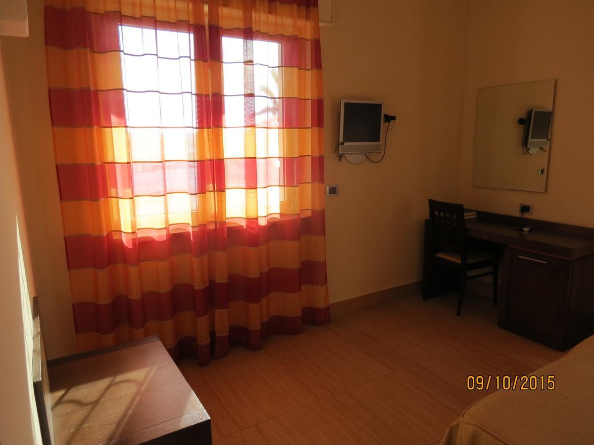Hotel Costa Azzurra Pulsano Exteriér fotografie